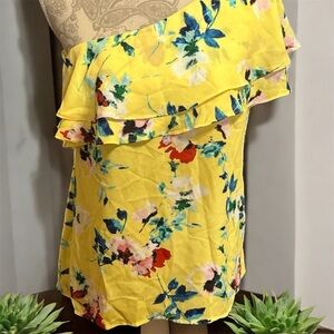 ROSE & OLIVE YELLOW FLORAL ONE SHOULDER RUFFLE BLOUSE SIZE SMALL